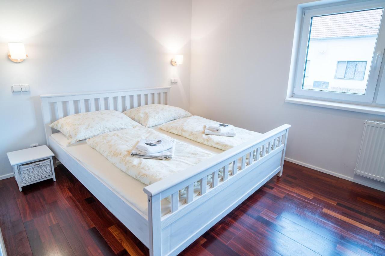 Apartmany Habanska, Cely Dum Pouzdrany Экстерьер фото